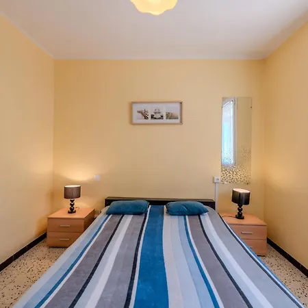 Apartment Vicente By Interhome